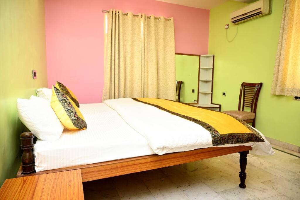 Krishna Home-stays Apartment